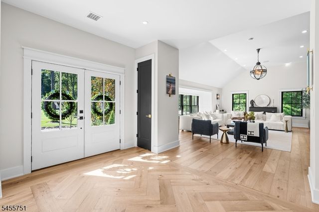 456 Laurel Ter, Kinnelon Boro, NJ 07405