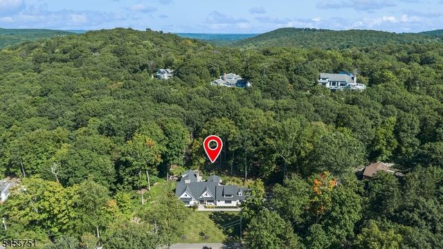 456 Laurel Ter, Kinnelon Boro, NJ 07405