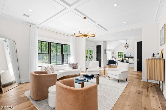 456 Laurel Ter, Kinnelon Boro, NJ 07405