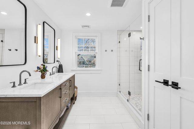 1 N Cherry Lane, Rumson, NJ 07760