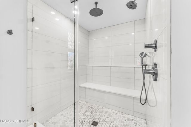 1 N Cherry Lane, Rumson, NJ 07760
