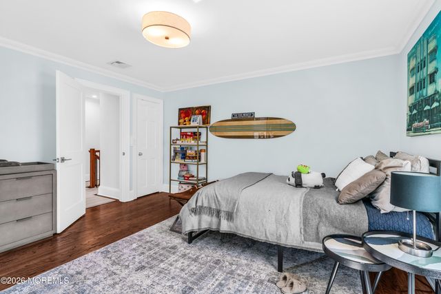1 N Cherry Lane, Rumson, NJ 07760