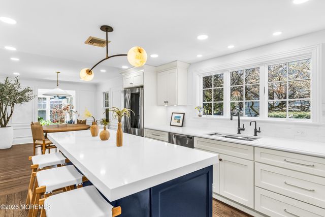 1 N Cherry Lane, Rumson, NJ 07760