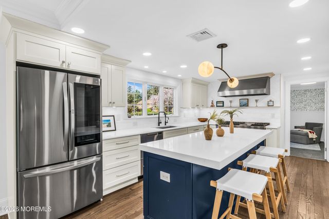 1 N Cherry Lane, Rumson, NJ 07760