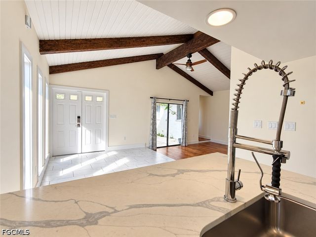4272 Island CIR B, Fort Myers, FL 33919