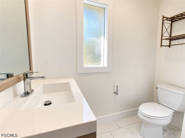 4272 Island CIR B, Fort Myers, FL 33919