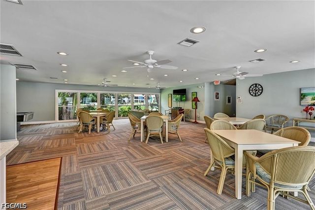 4272 Island CIR B, Fort Myers, FL 33919