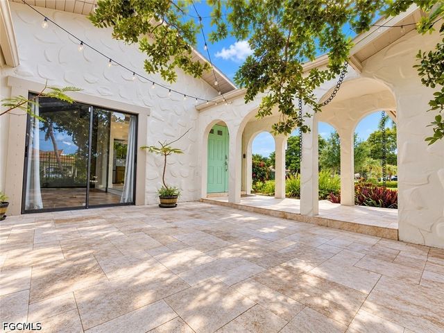 4272 Island CIR B, Fort Myers, FL 33919