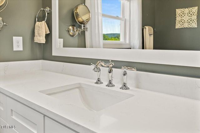 563 Mayberry Road, Jonesborough, TN 37659