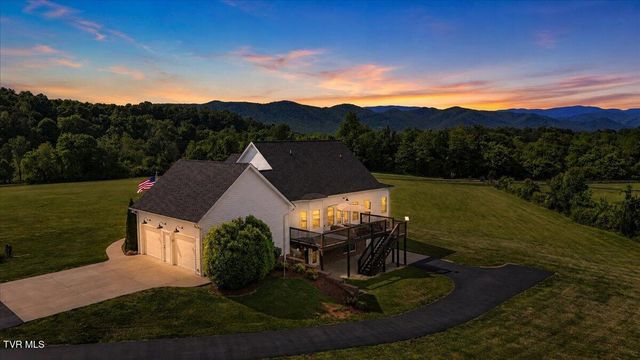 563 Mayberry Road, Jonesborough, TN 37659