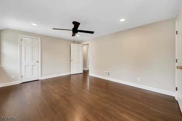 21 N End Ter, Bloomfield Twp., NJ 07003