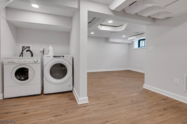 21 N End Ter, Bloomfield Twp., NJ 07003