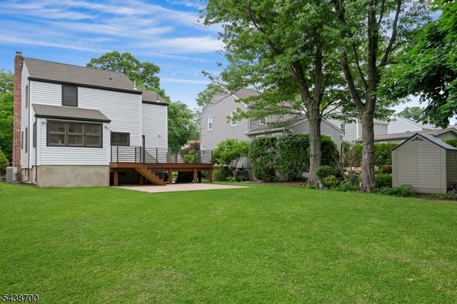 21 N End Ter, Bloomfield Twp., NJ 07003