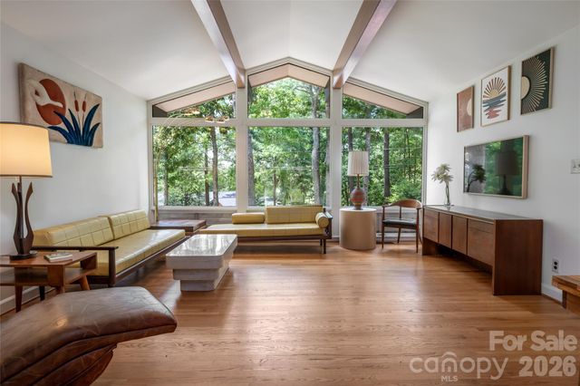 24 Amherst Road, Biltmore Forest, NC 28803