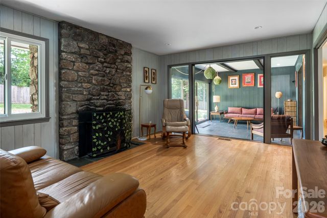 24 Amherst Road, Biltmore Forest, NC 28803