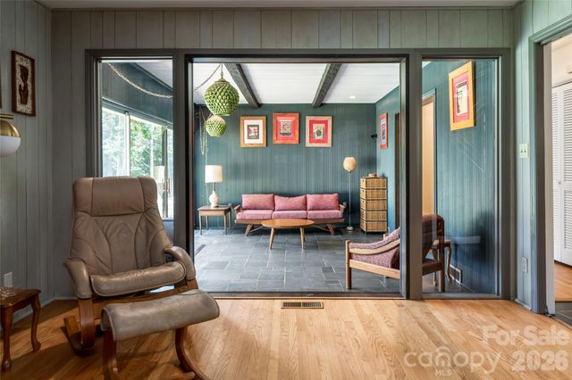 24 Amherst Road, Biltmore Forest, NC 28803