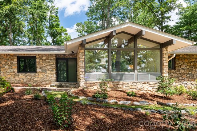 24 Amherst Road, Biltmore Forest, NC 28803