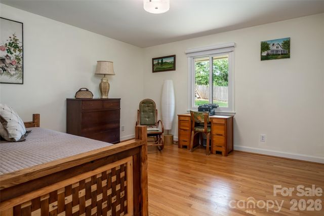 24 Amherst Road, Biltmore Forest, NC 28803