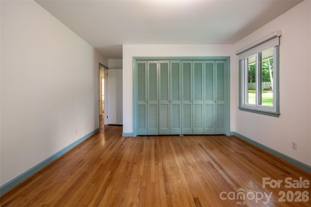 24 Amherst Road, Biltmore Forest, NC 28803