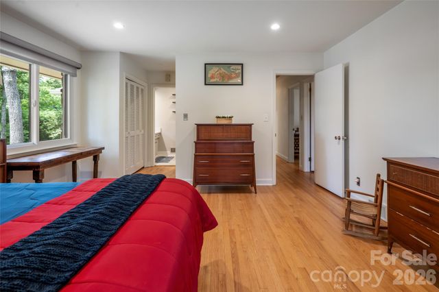 24 Amherst Road, Biltmore Forest, NC 28803