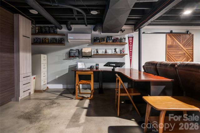 24 Amherst Road, Biltmore Forest, NC 28803
