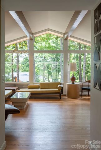 24 Amherst Road, Biltmore Forest, NC 28803