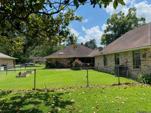 17049 S Bristle Cone Ct, Greenwell Springs, LA 70739