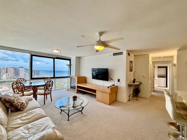 88 Piikoi Street 3606, Honolulu, HI 96814