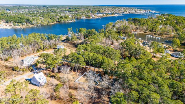 4002 Schooner Circle, Oriental, NC 28571