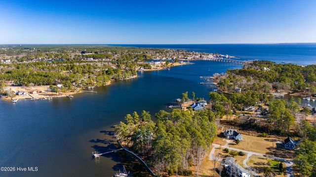 4002 Schooner Circle, Oriental, NC 28571