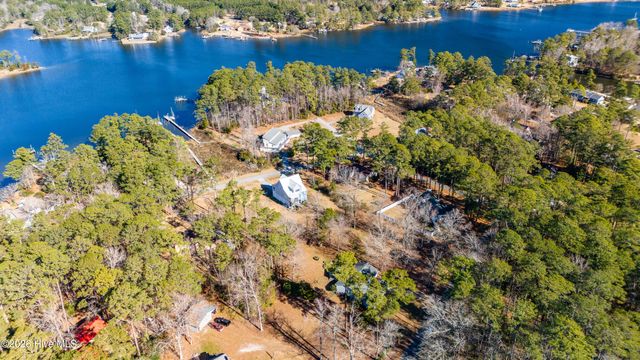 4002 Schooner Circle, Oriental, NC 28571