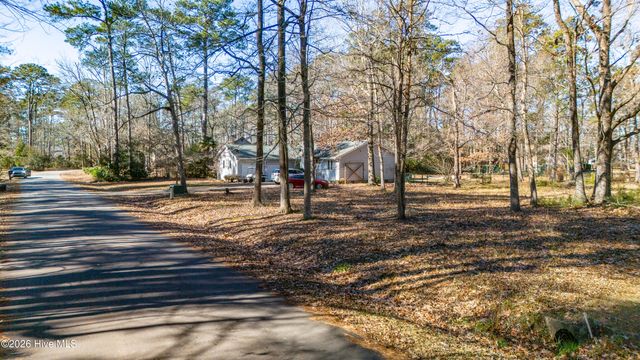 4002 Schooner Circle, Oriental, NC 28571