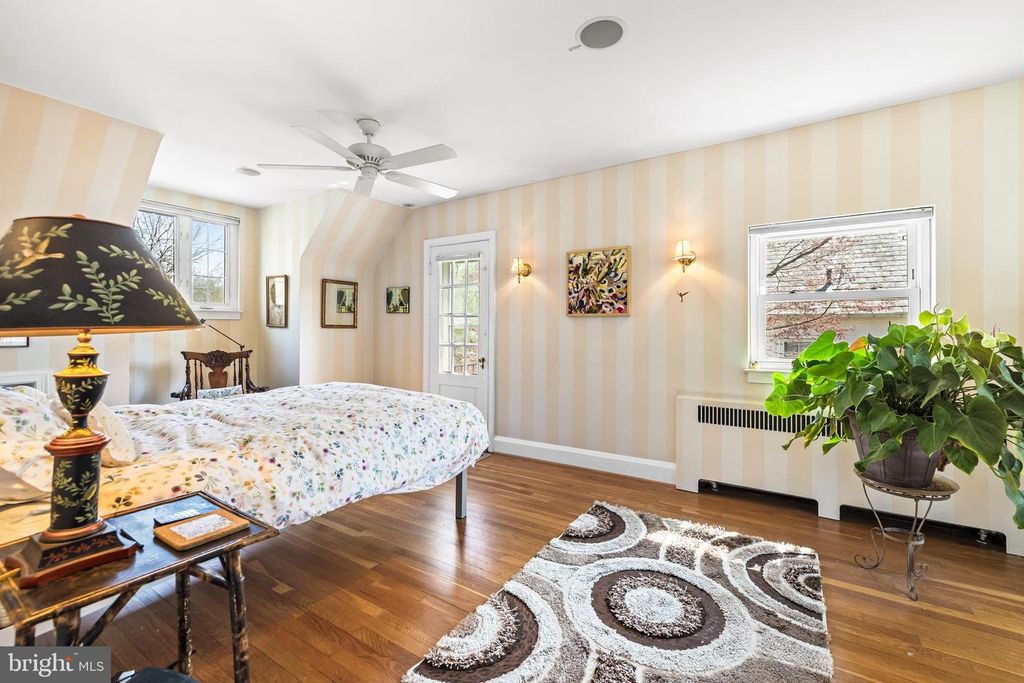 Image 17 of property listing at 4408 SEDGWICK RD, Baltimore, MD 21210