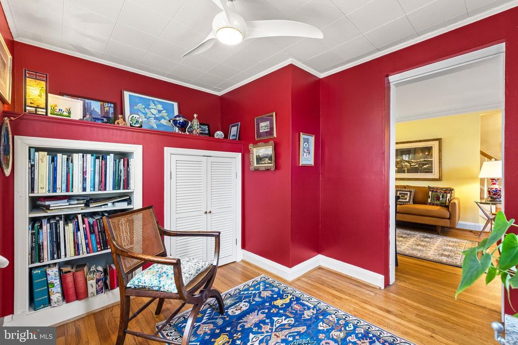 Image 7 of property listing at 4408 SEDGWICK RD, Baltimore, MD 21210