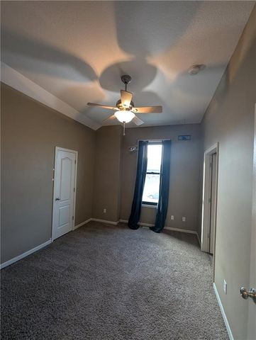 15601 White Drive, Belton, MO 64012