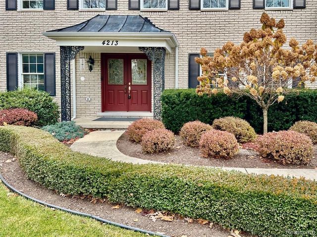 4213 Wentworth Drive, Troy, MI 48098