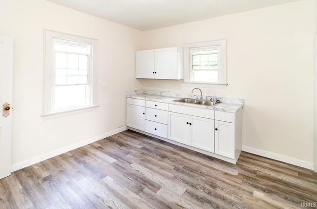 1204 S Evans Avenue, Evansville, IN 47713