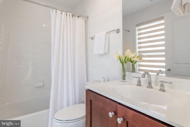 330 L ST SE, Washington, DC 20003