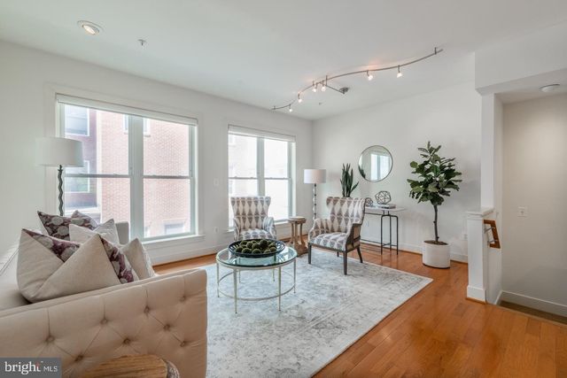 330 L ST SE, Washington, DC 20003