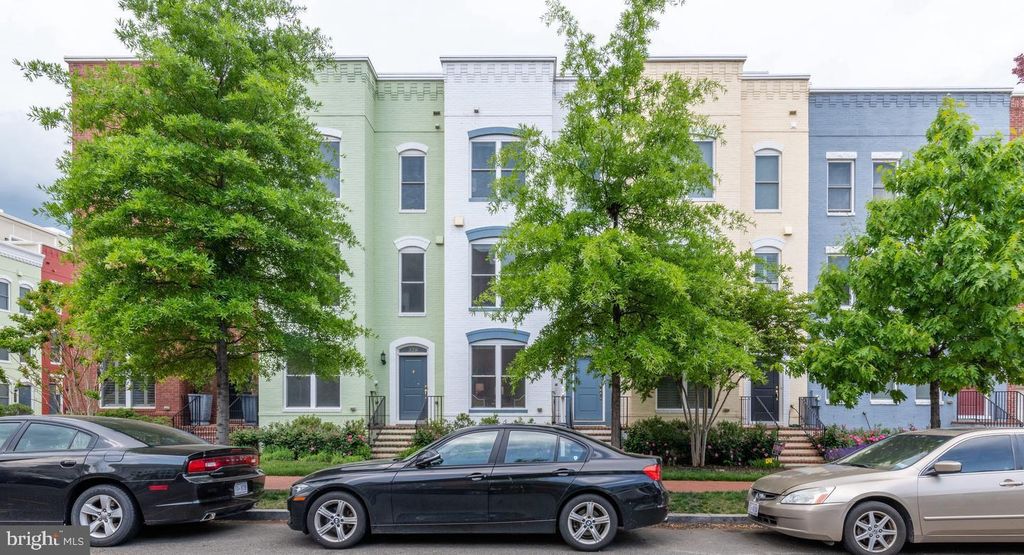 330 L ST SE, Washington, DC 20003