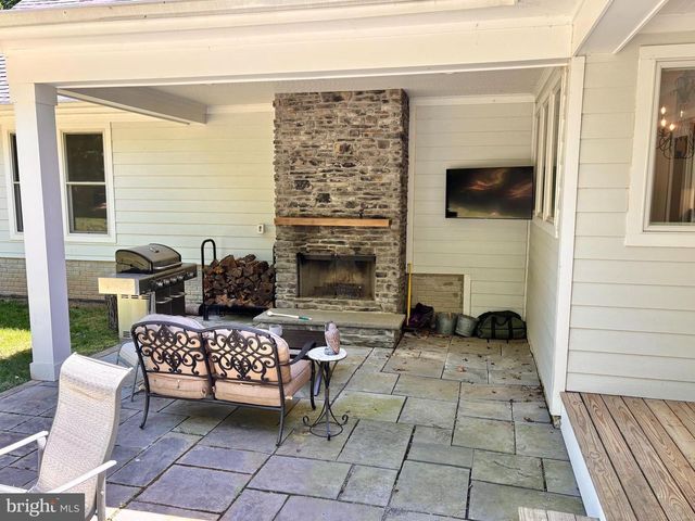 3411 FENNY HILL RD, Delaplane, VA 20144