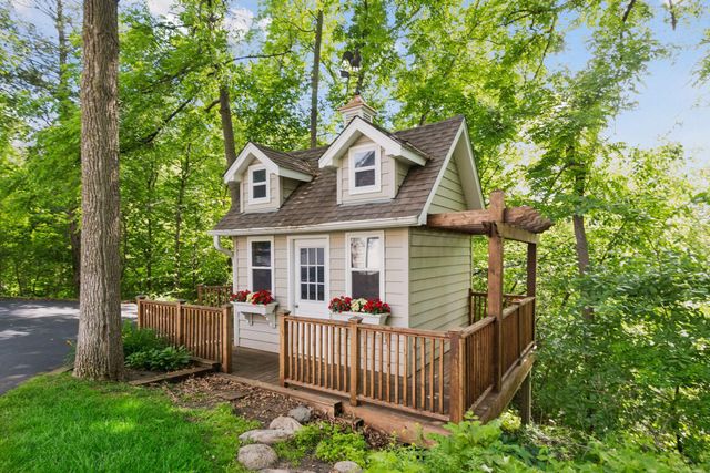 16140 46th Avenue N, Plymouth, MN 55446