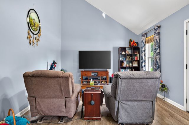 1098 Wilson Way, Franklin, IN 46131