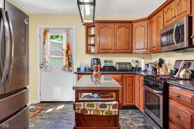 1098 Wilson Way, Franklin, IN 46131