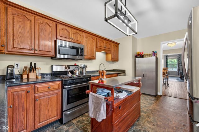 1098 Wilson Way, Franklin, IN 46131
