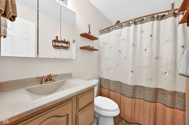 1098 Wilson Way, Franklin, IN 46131