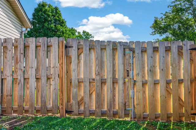 1098 Wilson Way, Franklin, IN 46131