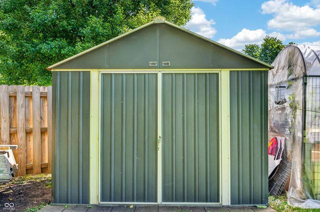 1098 Wilson Way, Franklin, IN 46131