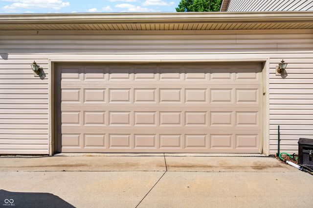 1098 Wilson Way, Franklin, IN 46131