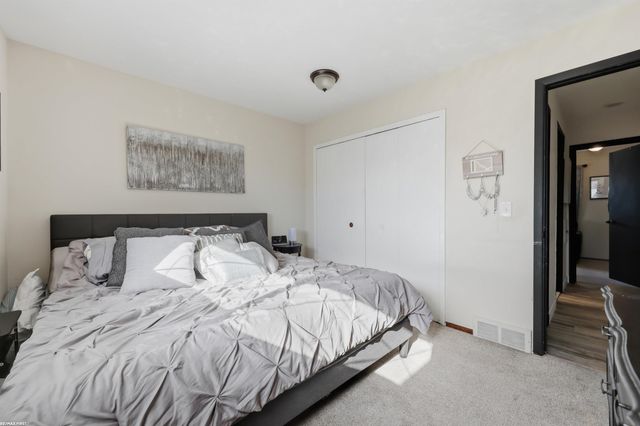 30715 Primrose Drive, Warren, MI 48088